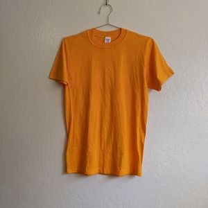 Vintage single stitch marigold yellow t shirt jerzees